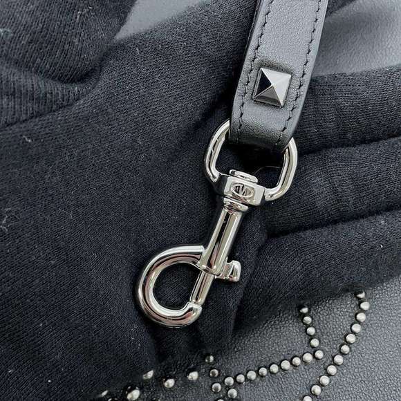 🔥 New with box! Valentino Garavani Heart Studded Clutch - Picture 9 of 12